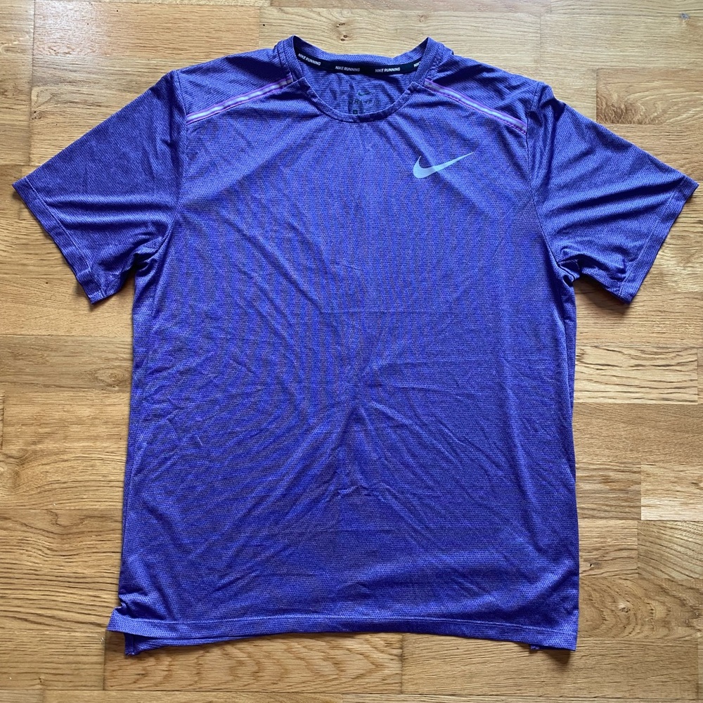 Nike men’s running T-shirt